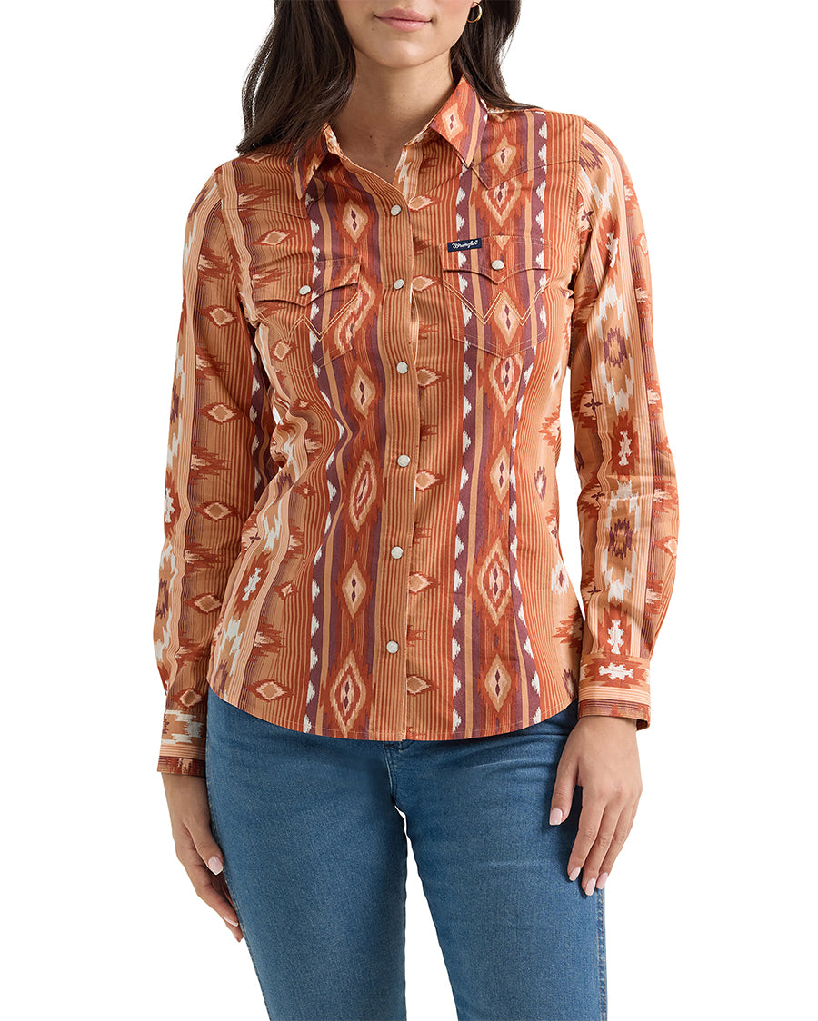 Women's Punchy Snap Top