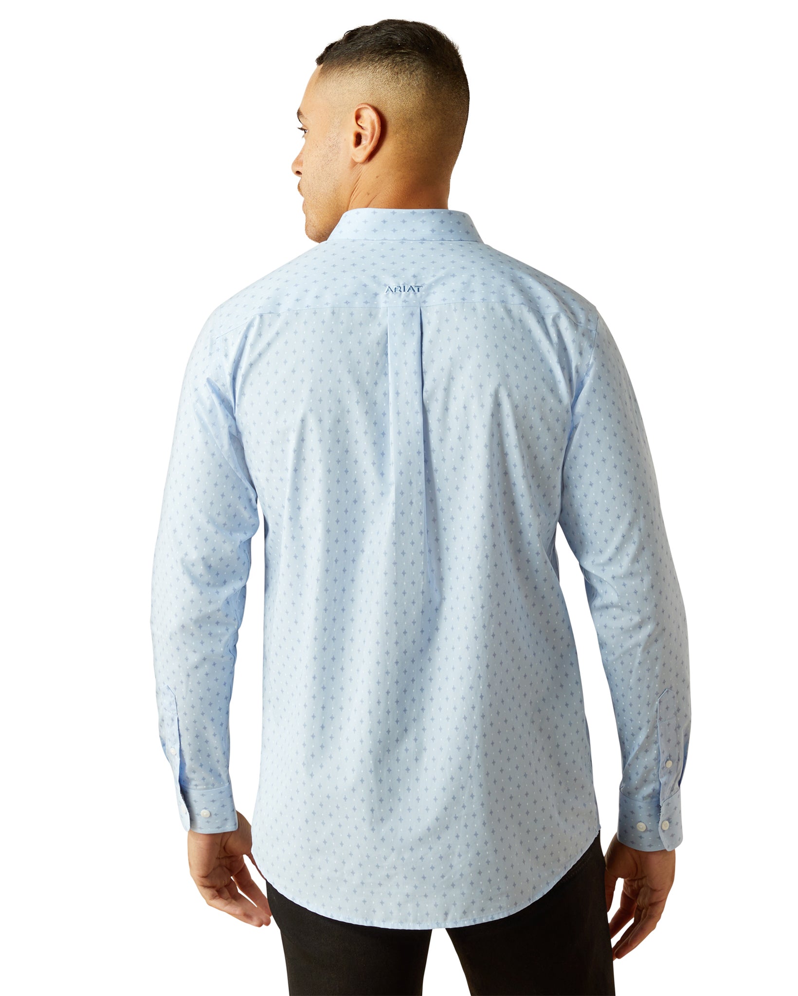 Ariat Men's Light Blue Wrinkle Free Donte Shirt, M - 10058987 Ariat Men's Light Blue Wrinkle Free Donte Shirt, M - 10058987