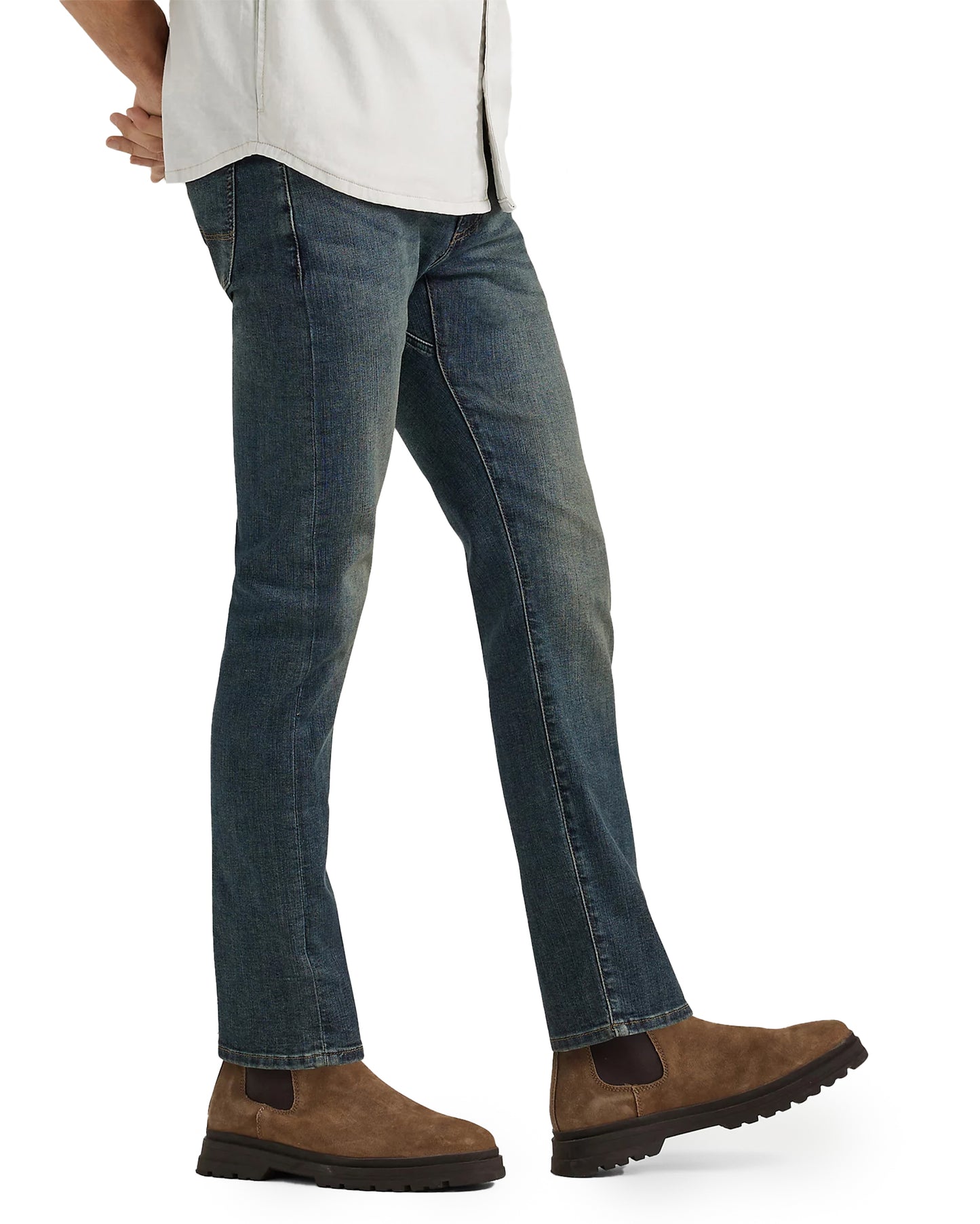 Men's Extreme Motion Slim Straight Jean