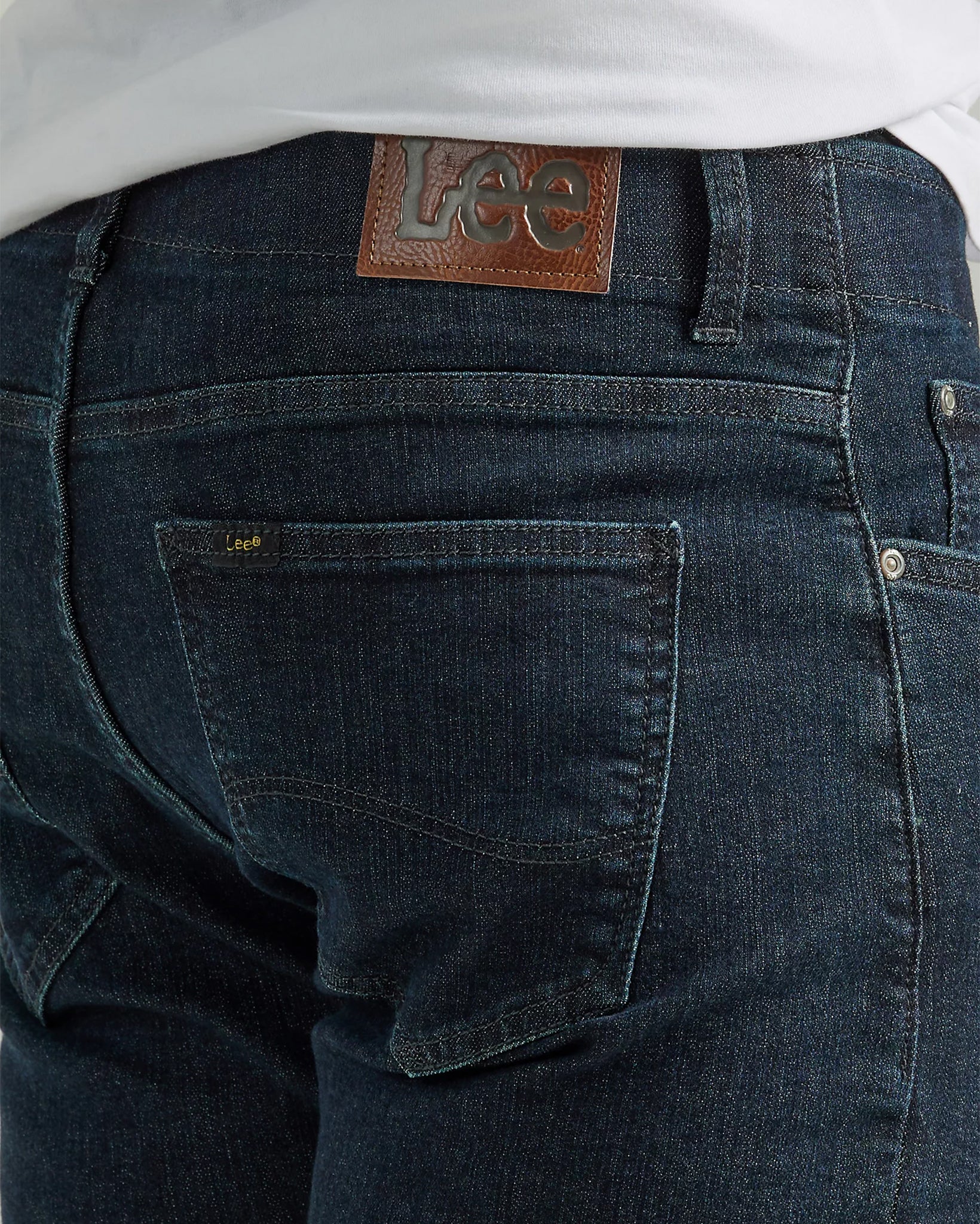 Men's Extreme Motion Slim Straight Jean – Skip's Western Outfitters
