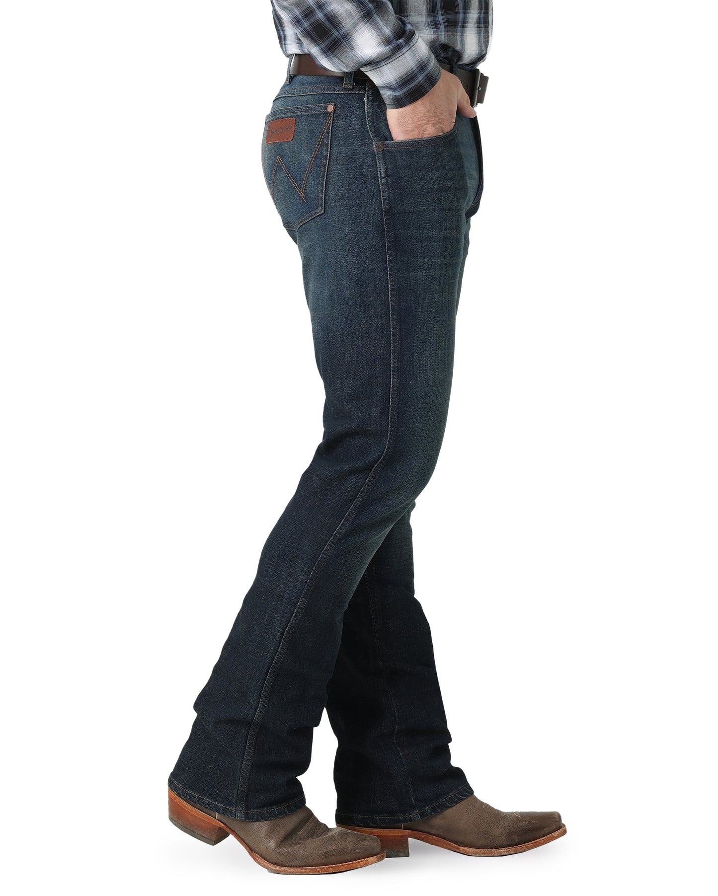 112323402 - Wrangler� Retro� Slim Boot Jea