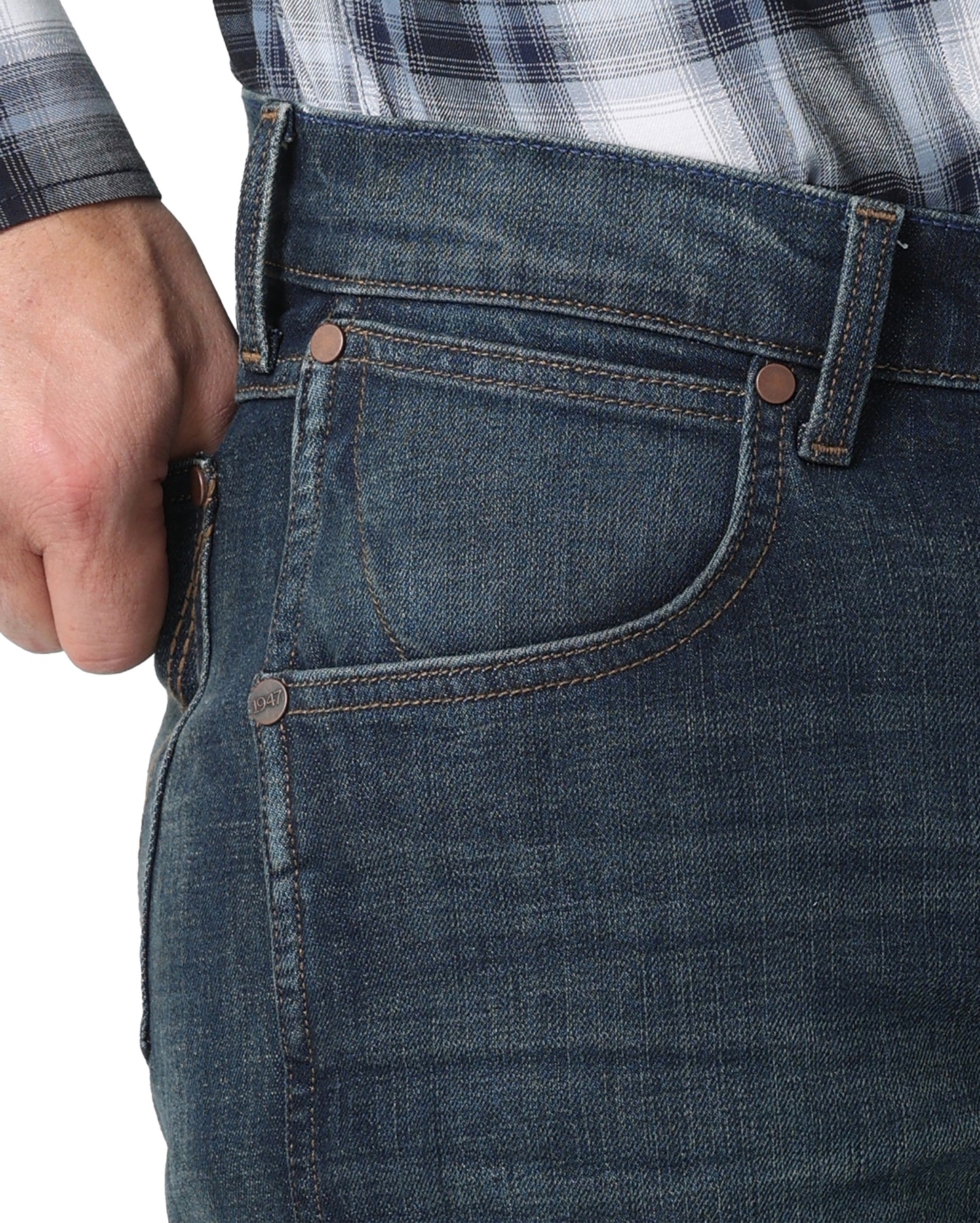 112323402 - Wrangler� Retro� Slim Boot Jea