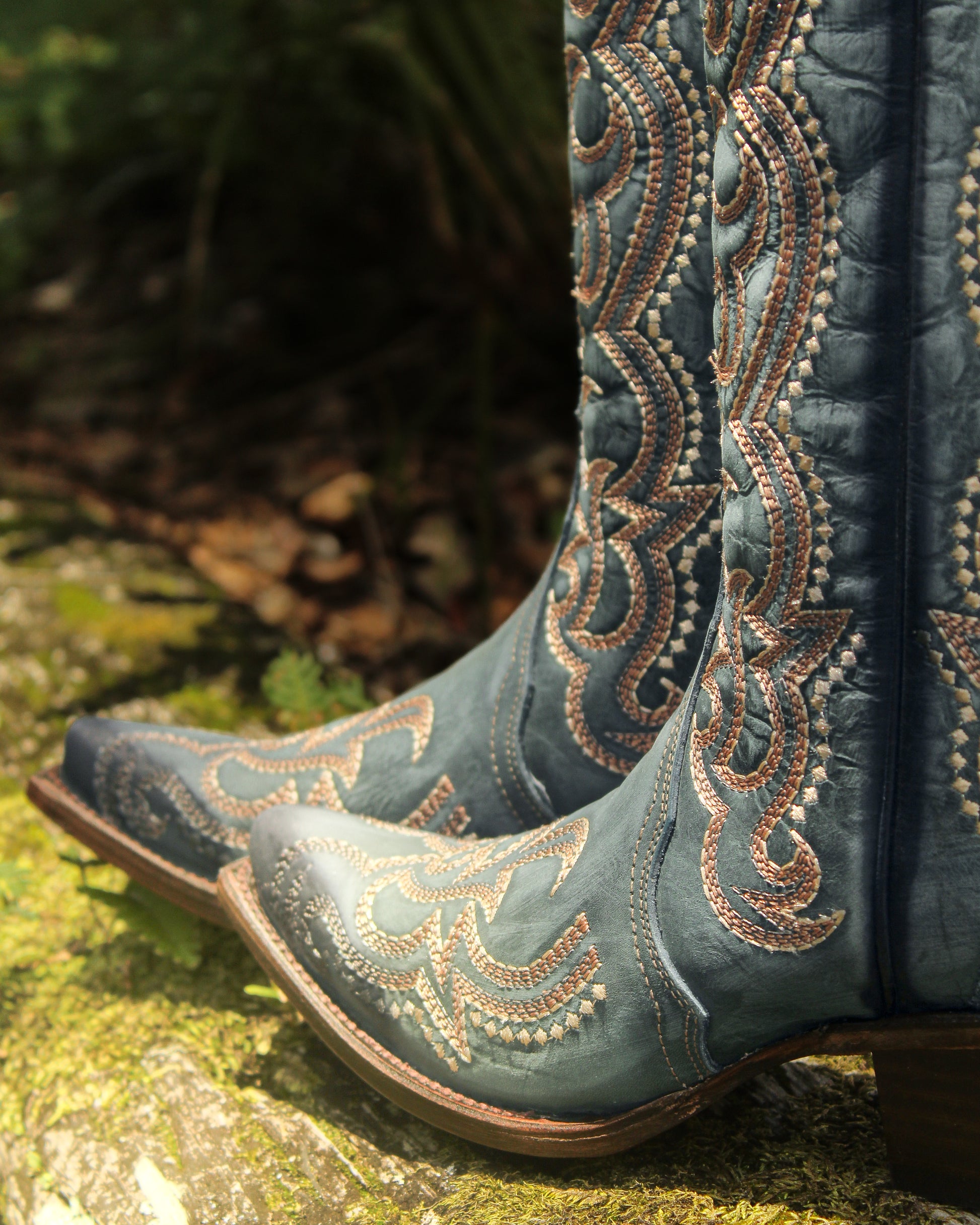 Corral L5869 Women's Handcrafted Snip Toe Cowgirl Boots in Blue at Skip's Western Outfitters