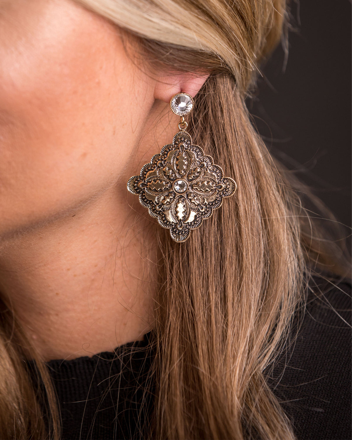 Women's Burnished Gold Diamond Shaped Concho Earring On Rhine - E818Gclr