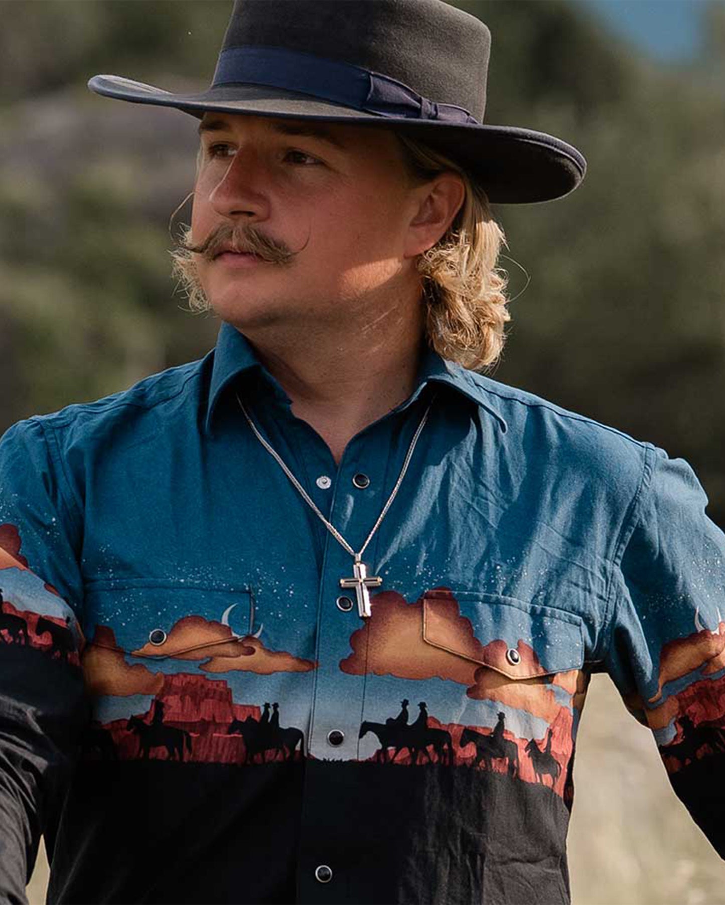 Golden Points Cross Necklace - Nc6436