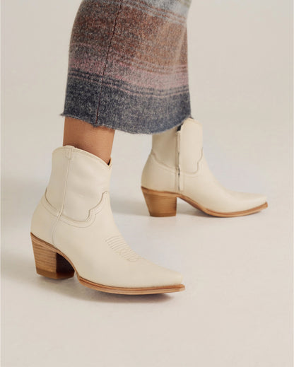 Tecovas Women's The Daisy in Bone Cowhide Western Booties