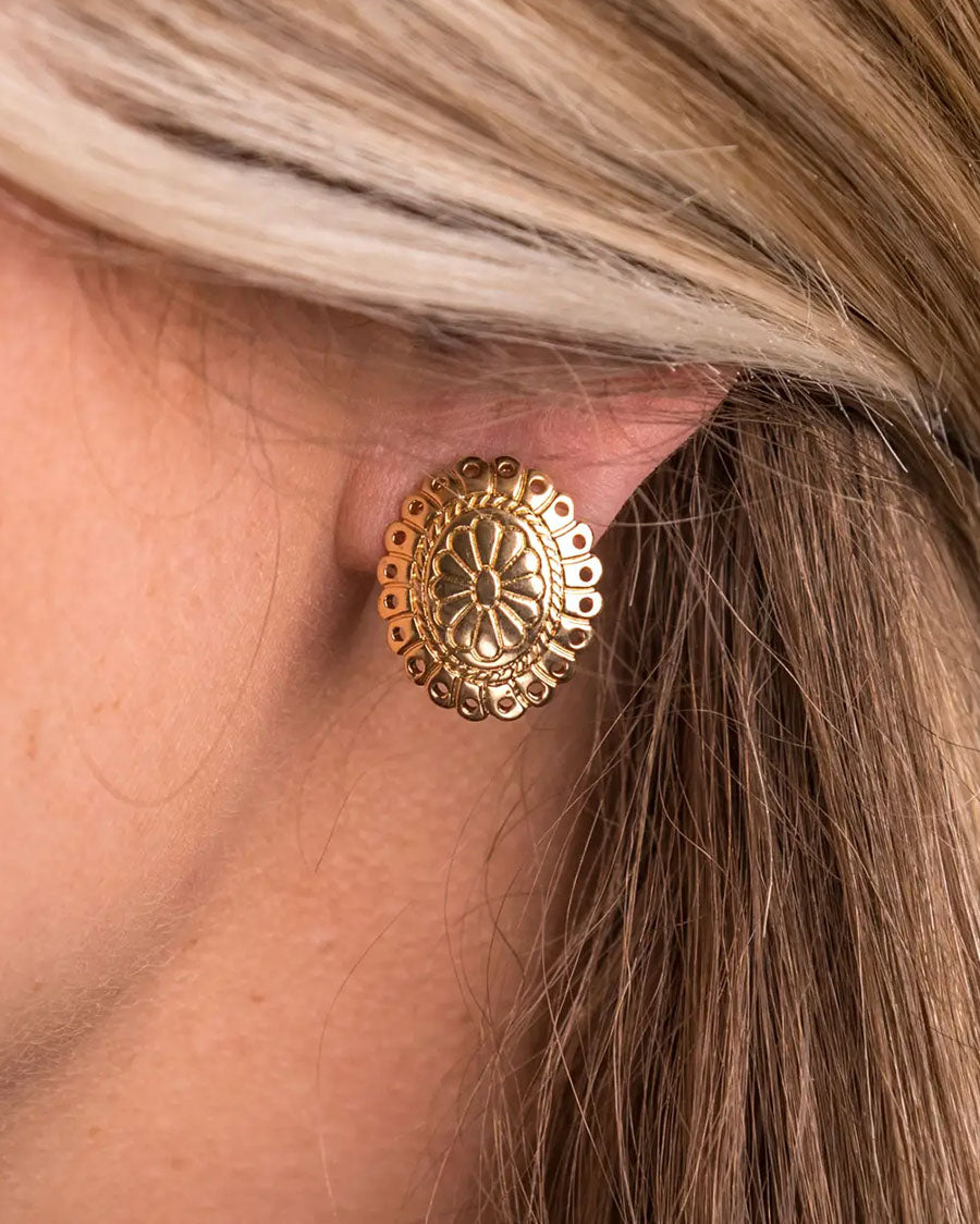 Women's Small Gold Flower Stamped Concho Post Earrings - E679G