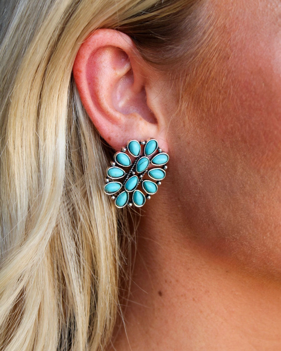 Women's 1.25" Turquoise Oval Cluster Post Earrings - E1411