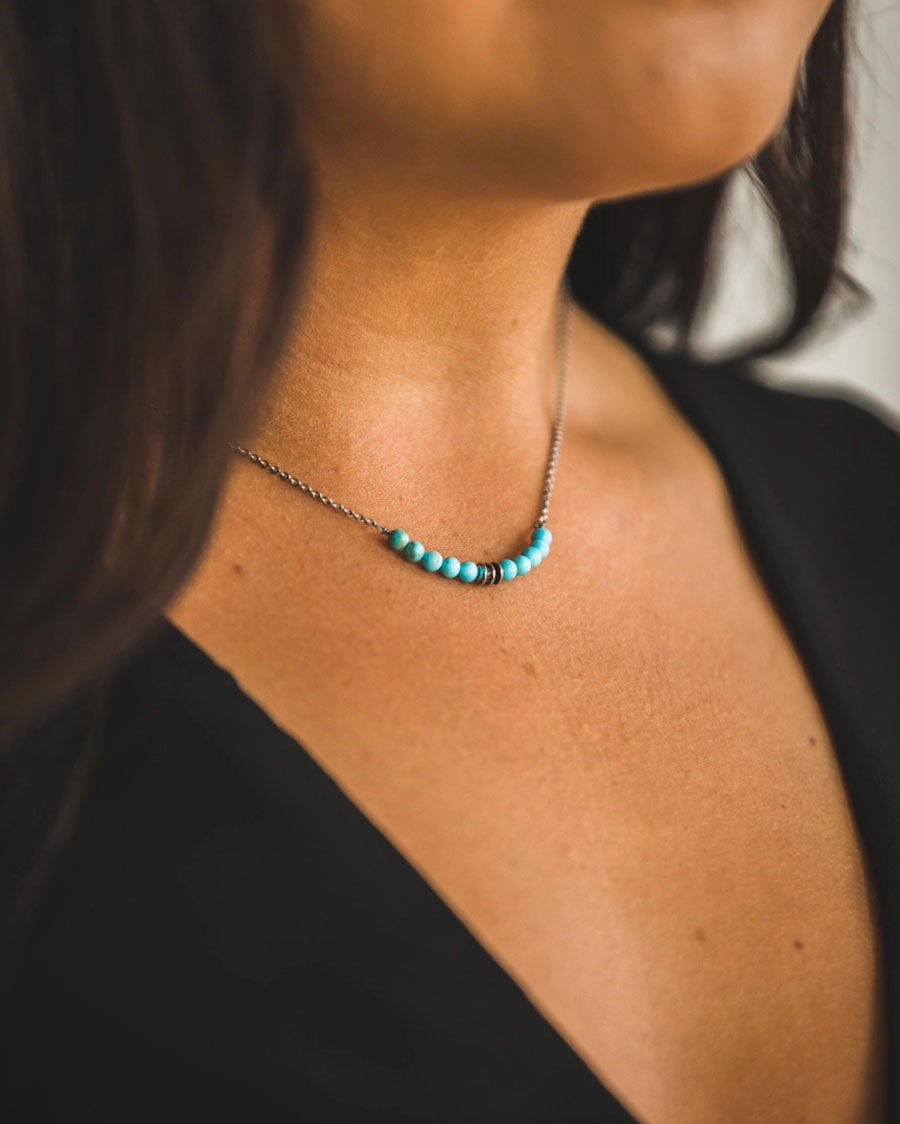 Women's 15" 18K White Gold Plated Dainty Chains and Turquoise Disc Beaded Bar Necklace - Wc-N23Wg