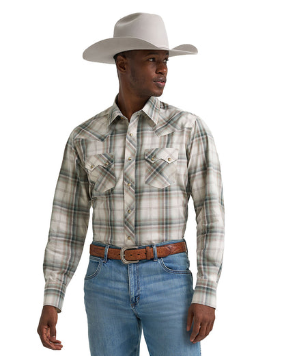 Men's Retro Long Sleeve Modern Fit Western Shirt - 112385600 by Wrangler from Skip’s Western Outfitters | WRA-112385600-S-REG