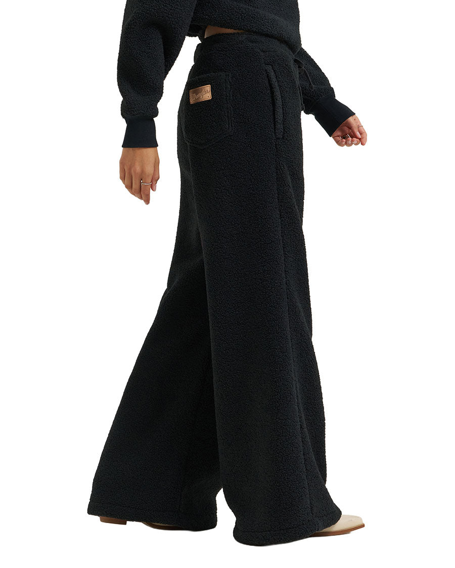 Women's Wrangler X Lainey Sherpa Sweatpant - 112385564