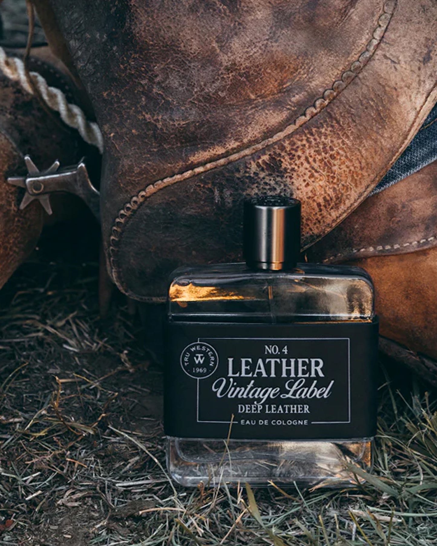 Men's No. 4 Leather Vintage Label Deep Leather Cologne