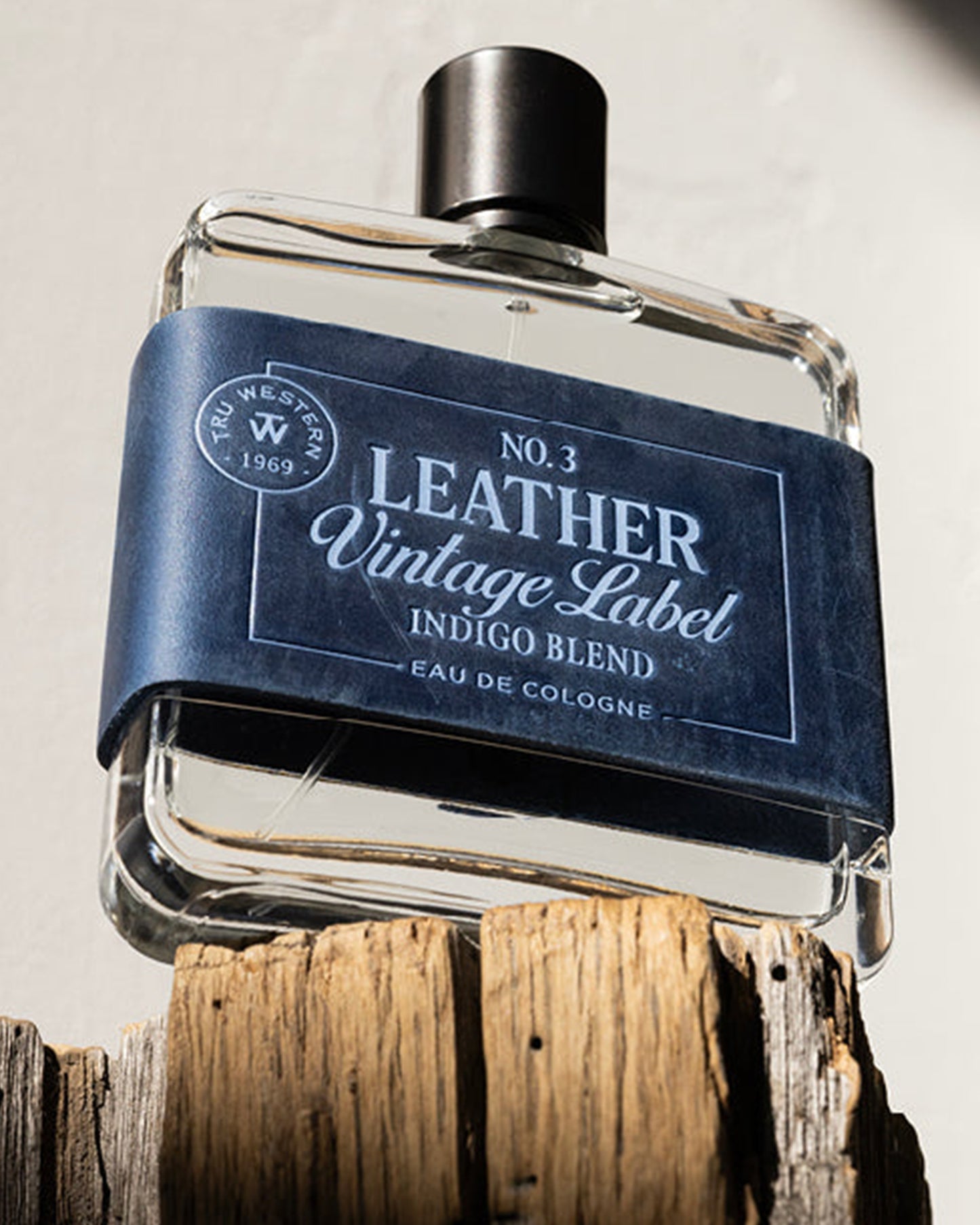 Men's No. 3 Leather Vintage Label Indigo Blend Cologne