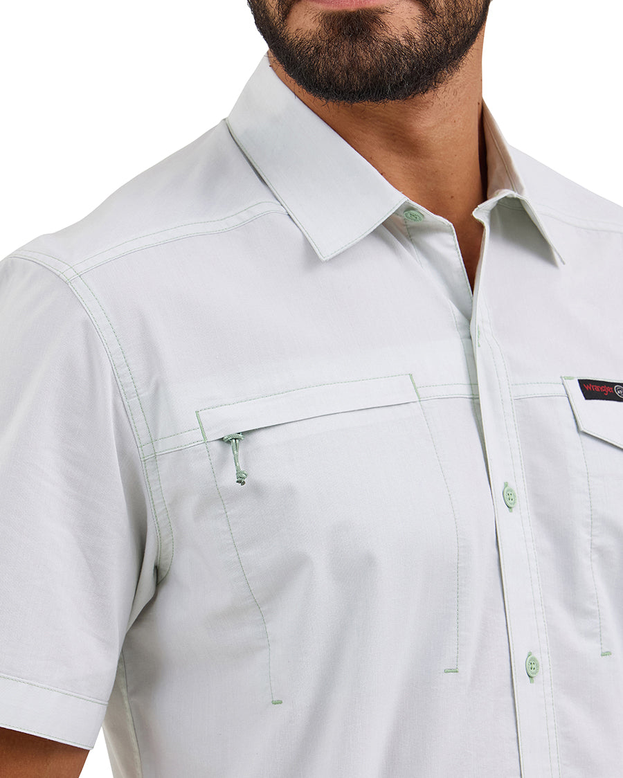Men's ATG -X-Wrangler Short Sleeve Cedar Zip Pocket Shirt